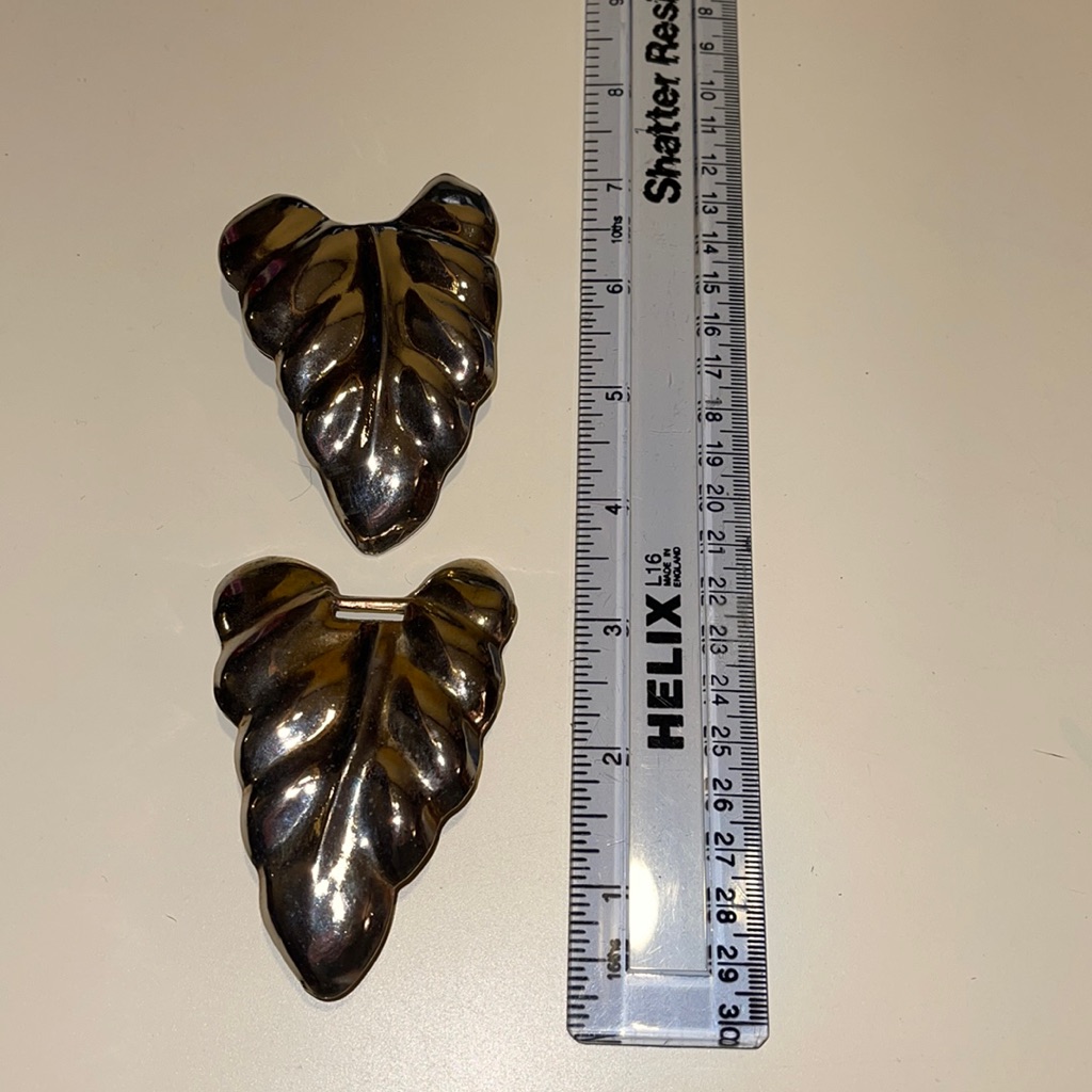 Vintage Leaves Leather Shop Belt Buckle Vintage Leaves Leather Shop Belt Buckle